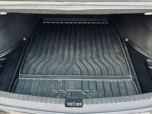 Used 2015 Acura TLX FWD image 10