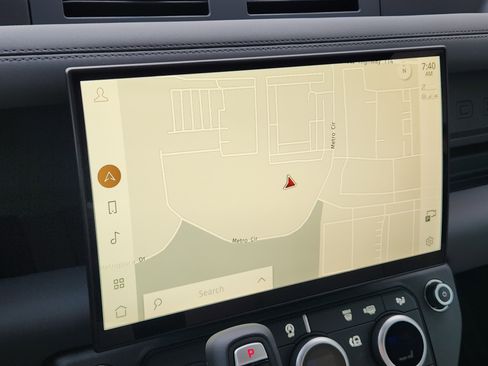 New 2026 Land Rover Defender 110 X-Dynamic SE image 17