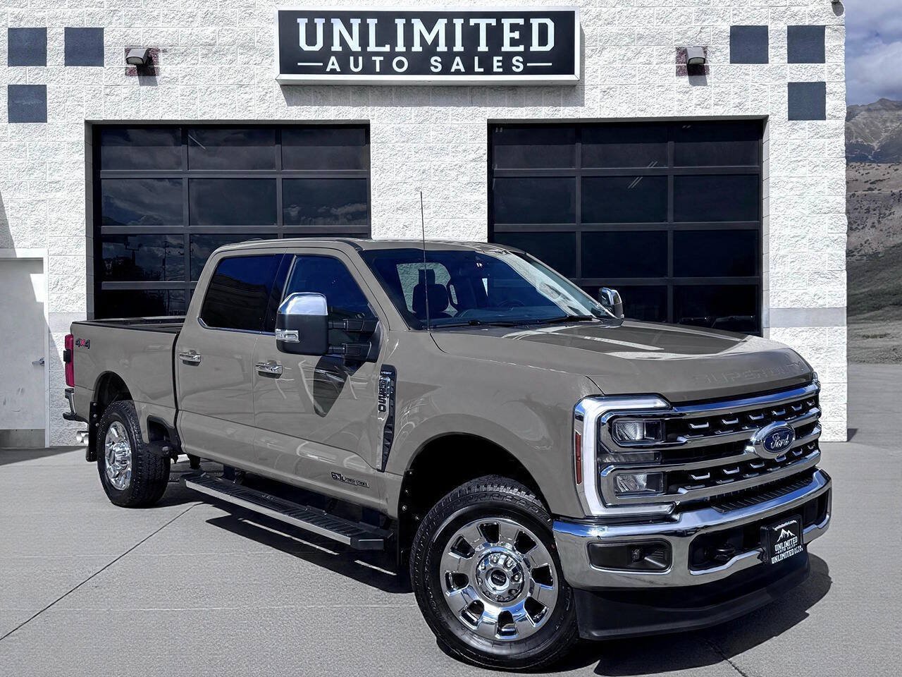 Used 2026 Ford F350 Lariat w/ Chrome Package AWD/4WD image 1