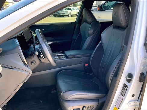 Used 2024 Lexus RX 500h F Sport image 7