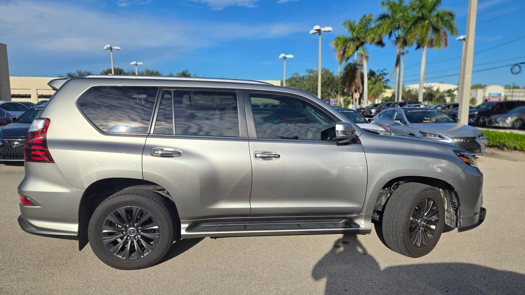 Used 2020 Lexus GX 460 Premium AWD/4WD image 3