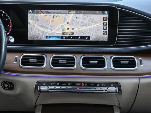 Used 2022 Mercedes-Benz GLE 350 4MATIC w/ Premium Package image 12