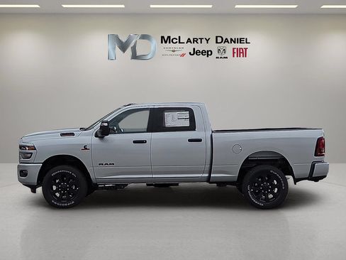 New 2026 RAM 2500 Big Horn AWD/4WD image 3
