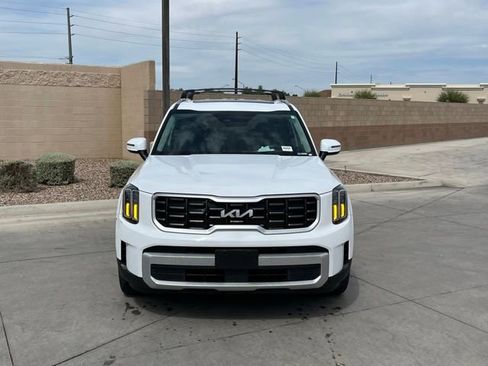 Used 2024 Kia Telluride S w/ S Sunroof Package image 3