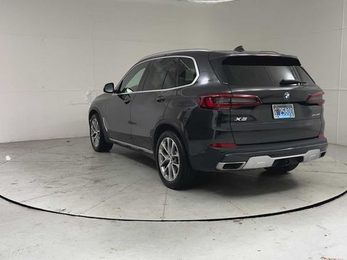 Used 2020 BMW X5 xDrive40i w/ Premium Package AWD/4WD image 3
