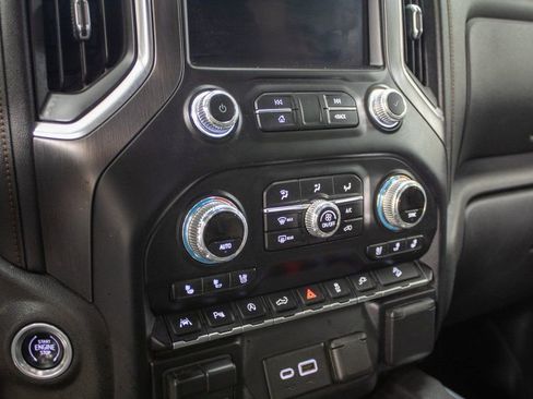 Used 2019 GMC Sierra 1500 AT4 w/ AT4 Premium Package image 9