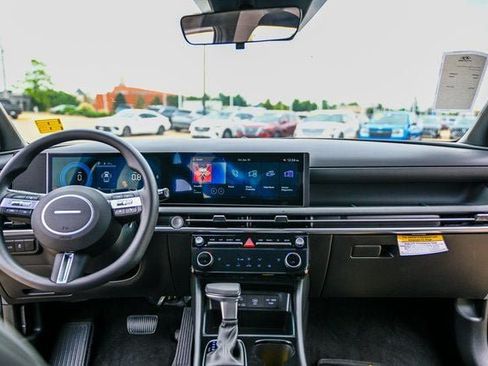 New 2026 Hyundai Santa Cruz SEL FWD image 13