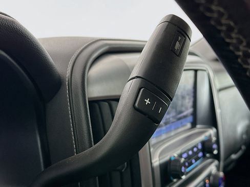 Used 2018 GMC Sierra 1500 SLT image 25