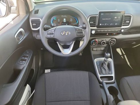 New 2026 Hyundai Venue SE image 7