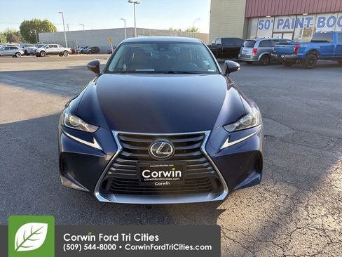 Used 2017 Lexus IS 300 AWD w/ Premium Package image 8