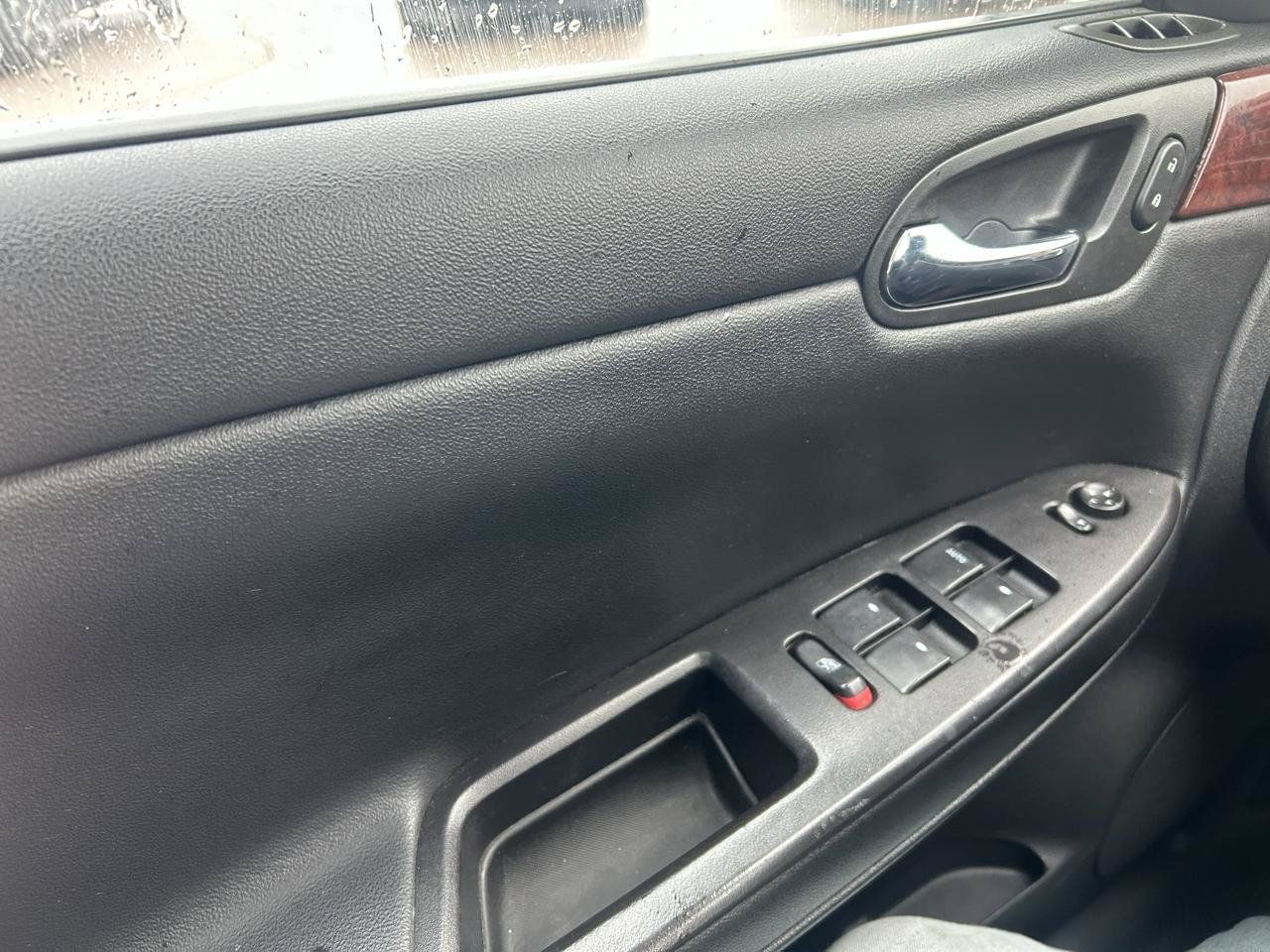 Used 2007 Chevrolet Impala LT w/ Preferred Equipment Group FWD image 25
