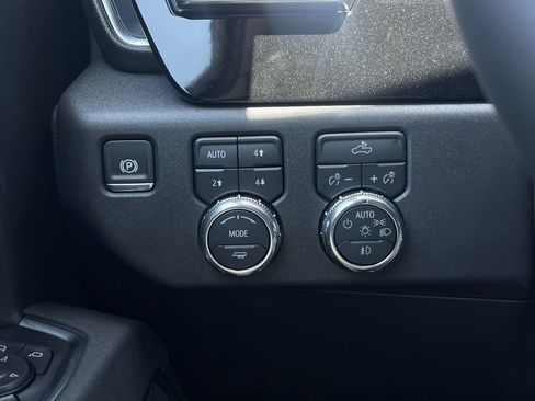 New 2026 GMC Sierra 1500 Elevation AWD/4WD image 18
