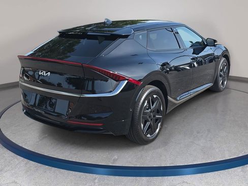 New 2025 Kia EV6 Wind image 5