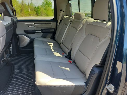 Used 2022 RAM 1500 Limited AWD/4WD image 16