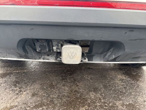 Used 2022 Volkswagen Atlas Cross Sport SE image 39