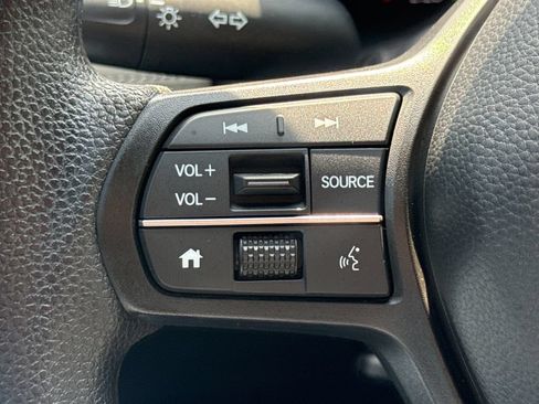 Used 2024 Honda HR-V LX image 30