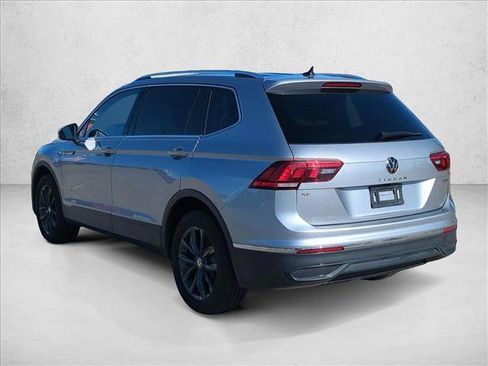 Used 2024 Volkswagen Tiguan SE image 7