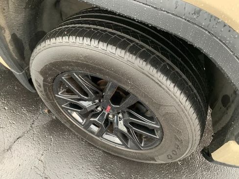 Certified 2022 GMC Sierra 1500 Elevation AWD/4WD image 9
