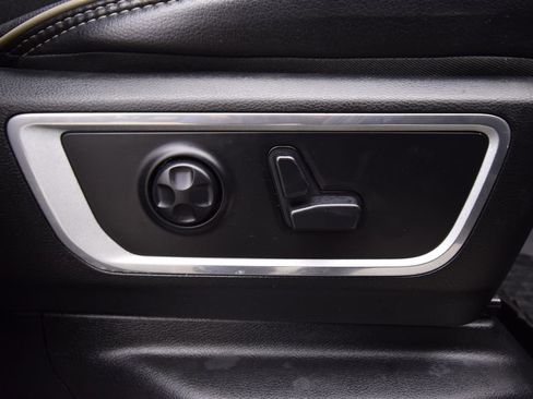 Used 2020 RAM 1500 Laramie image 26