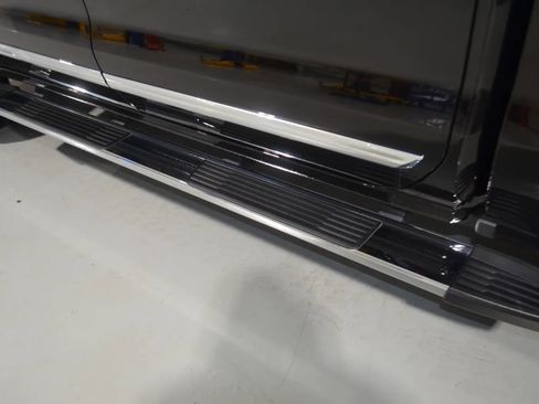 Used 2024 Chevrolet Silverado 1500 High Country image 10