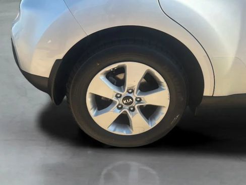 Used 2019 Kia Soul FWD image 41