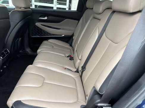 Used 2022 Hyundai Santa Fe SEL w/ Convenience + Premium Package FWD image 12