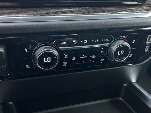 Used 2024 Chevrolet Silverado 2500 LT image 22