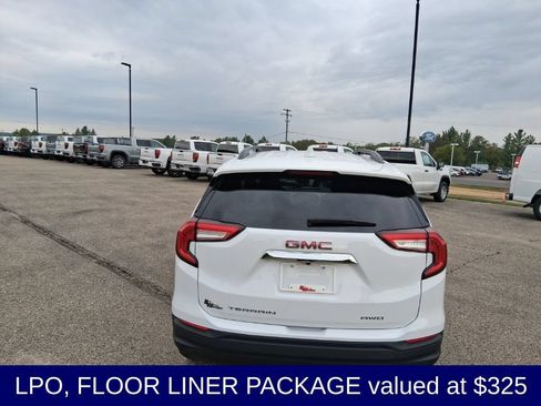 Used 2022 GMC Terrain SLE w/ Driver Convenience Package AWD/4WD image 7
