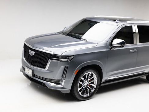 Used 2021 Cadillac Escalade Premium Luxury Platinum w/ LPO, Radiant Package image 25