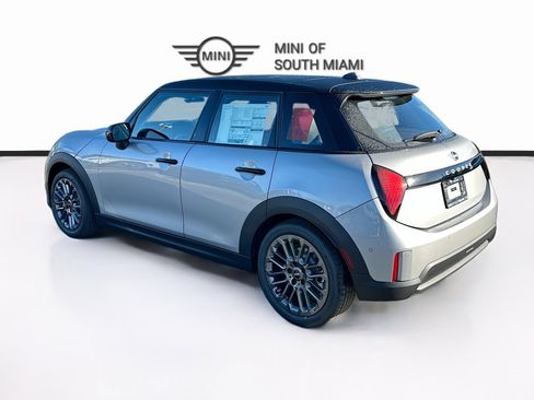 New 2026 MINI Cooper 4-Door Hardtop image 4