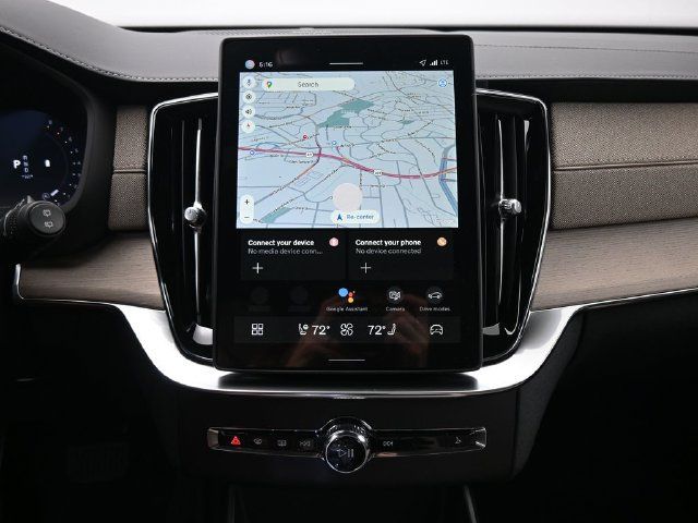 New 2026 Volvo XC90 B6 Plus w/ Protection Package Premier AWD/4WD image 13