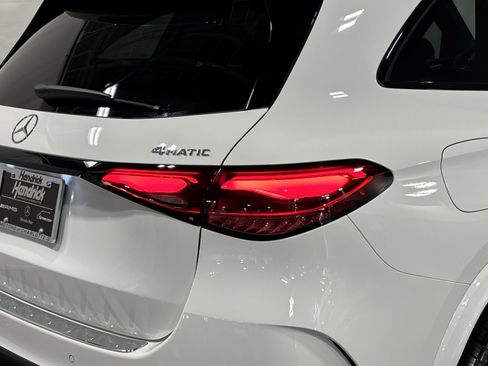 New 2026 Mercedes-Benz GLC 300 4MATIC image 9