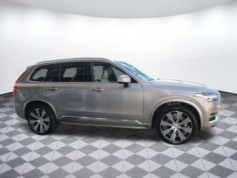 Used 2021 Volvo XC90 T6 Inscription w/ Lounge Package image 8