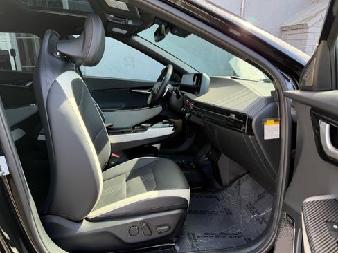 Used 2024 Kia EV6 GT-Line RWD image 42