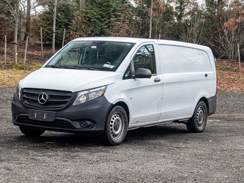 Used 2018 Mercedes-Benz Metris image 1