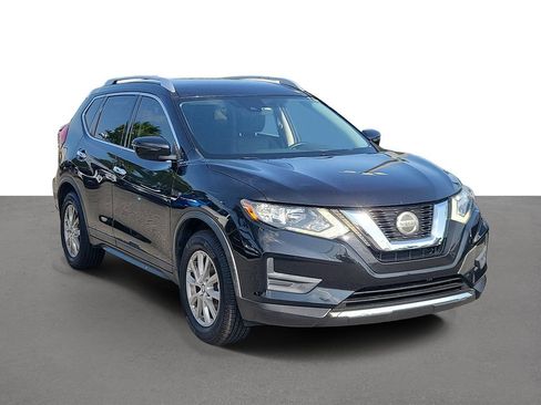 Certified 2020 Nissan Rogue SV FWD image 2
