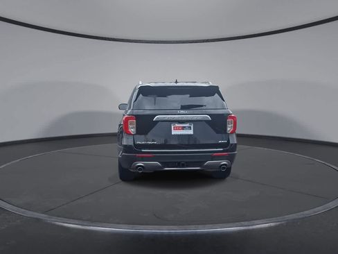 Certified 2022 Ford Explorer Platinum w/ Technology Package image 7