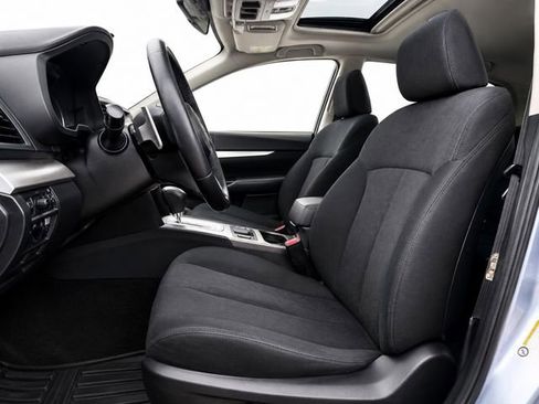 Used 2014 Subaru Outback 2.5i Premium w/ Moonroof Package AWD/4WD image 12