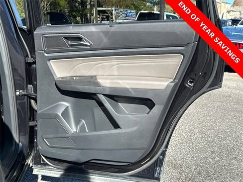 Used 2023 Volkswagen Atlas SEL image 16