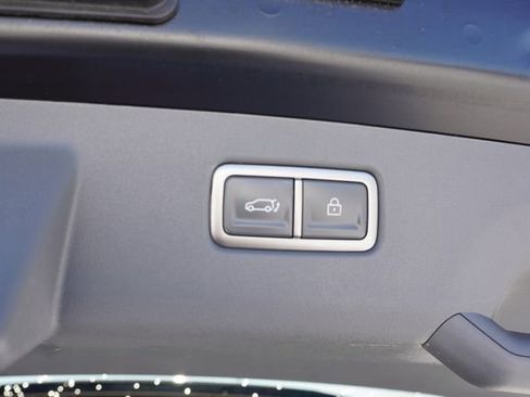 Used 2026 Kia EV9 Wind image 22