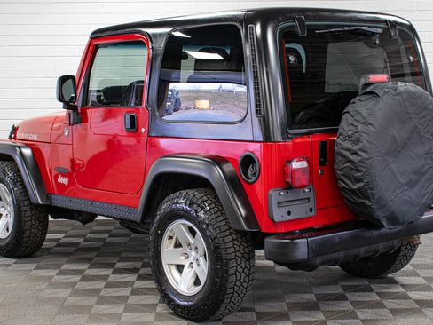 Used 2006 Jeep Wrangler Rubicon AWD/4WD image 5
