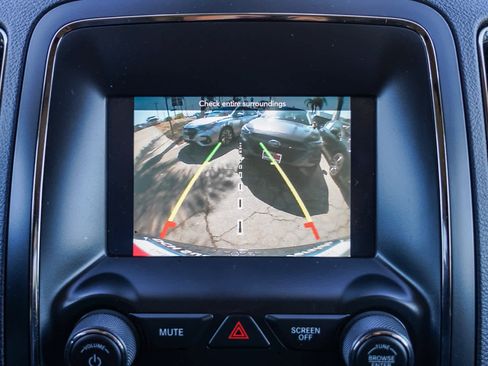 Used 2018 Dodge Durango GT image 22