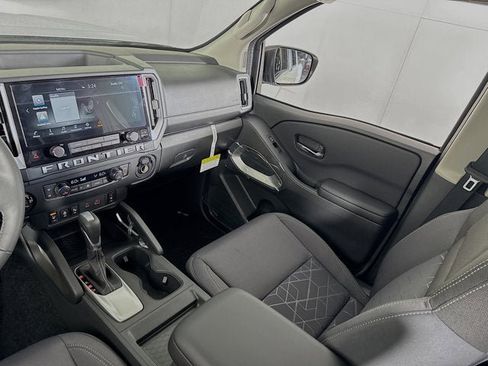 New 2025 Nissan Frontier SV w/ SV Convenience Package image 25