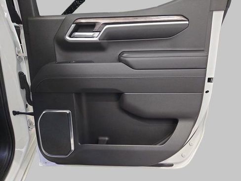 Used 2022 Chevrolet Silverado 1500 LTZ image 13