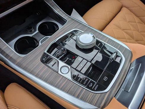 New 2026 BMW X7 xDrive40i AWD/4WD image 15