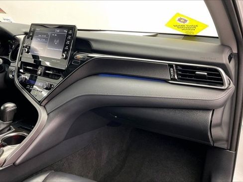 Used 2023 Toyota Camry XSE image 15