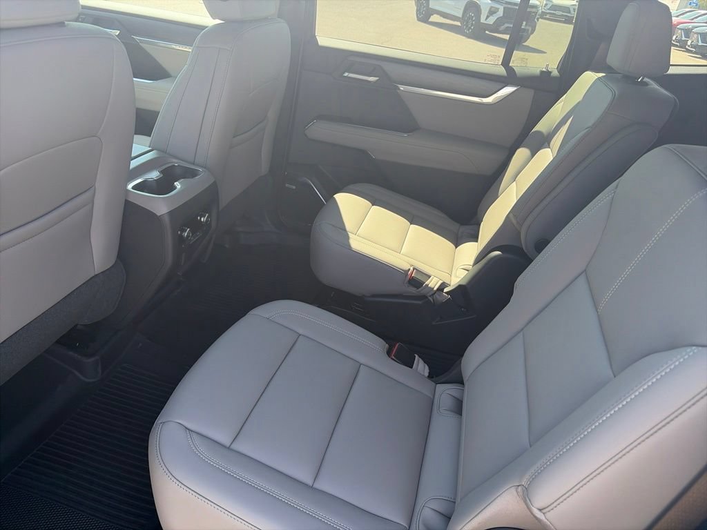 New 2027 GMC Acadia Elevation w/ Elevation Premium Package FWD image 11
