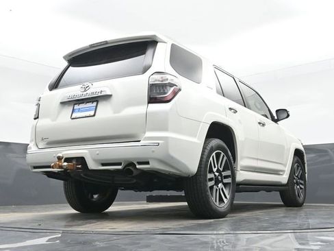 Used 2018 Toyota 4Runner Limited AWD/4WD image 51