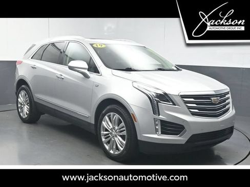 Used 2019 Cadillac XT5 Premium Luxury AWD/4WD image 1