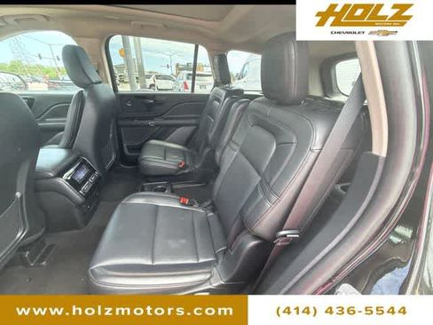 Used 2024 Lincoln Aviator Reserve AWD/4WD image 26